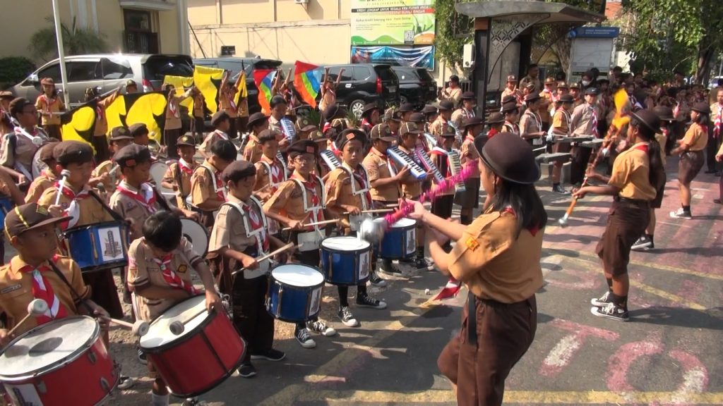 ETK 25 KM di Solo Diwarnai Kemeriahan Drumband, Perkusi hingga Bakti Sosial