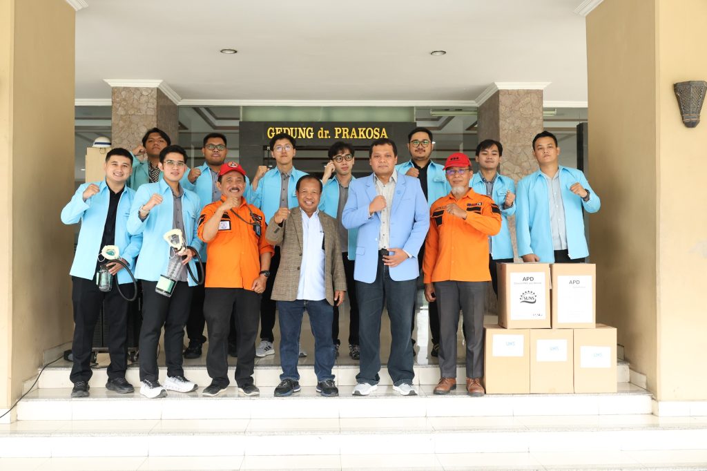 UNS Kirim 10 Dokter ke Wilayah Karhutla, Bawa Alat Bantu Pernapasan Portabel